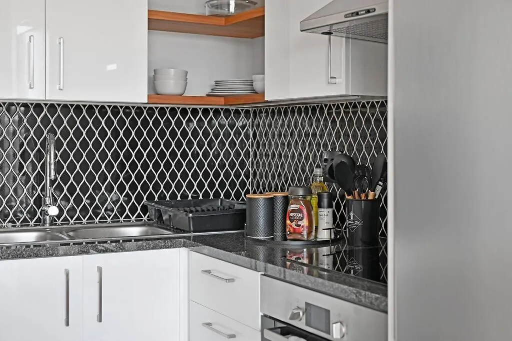 Apartment Bella - Stylish 1-Bed Apt In Trendy De Waterkant With Balcony Cape Town