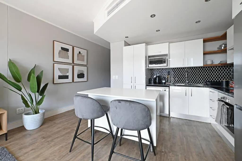 Apartment Bella - Stylish 1-Bed Apt In Trendy De Waterkant With Balcony Cape Town
