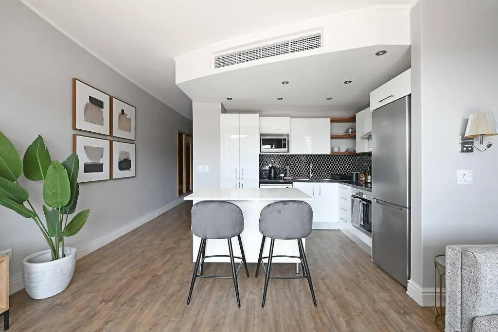 Bella - Stylish 1-Bed Apt In Trendy De Waterkant With Balcony Cape Town 0*,