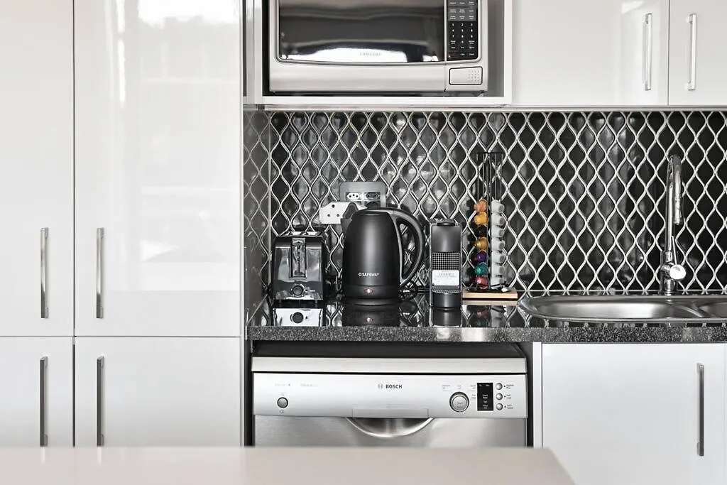Bella - Stylish 1-Bed Apt In Trendy De Waterkant With Balcony Cape Town South Africa